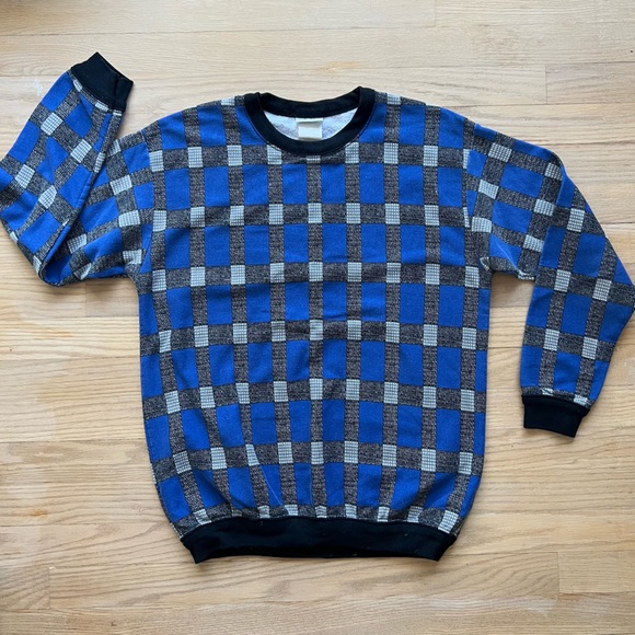 Vintage Tops - LAST CHANCE❗️Vintage retro/modern graphic print sweatshirt